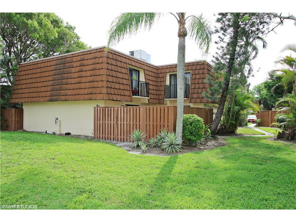 Property Photo: 5206 Cedarbend Drive 3 FL 33919