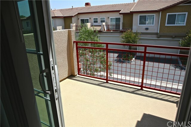 Property Photo: 1510 Orange Avenue 205 CA 92373