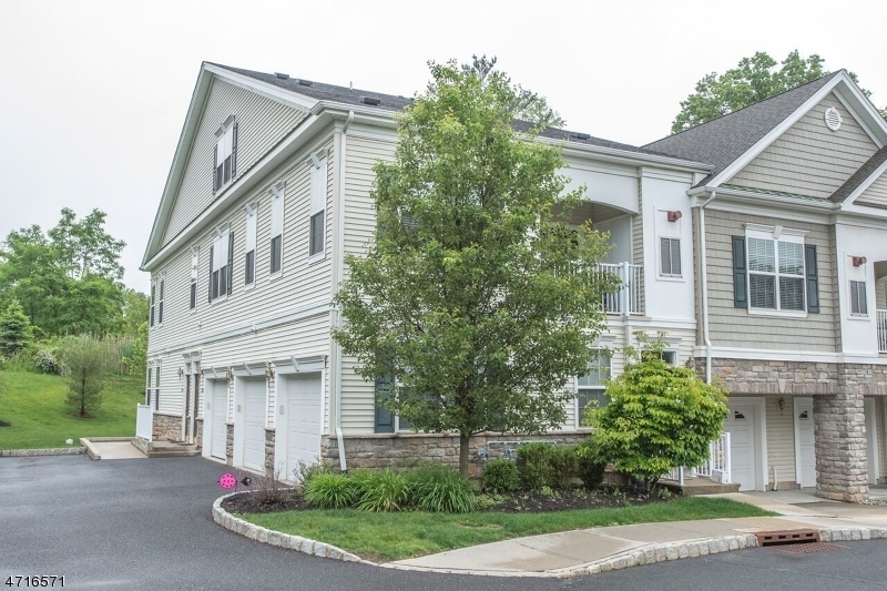 Property Photo:  1101 Meadow Brook Ct 1101  NJ 07981 