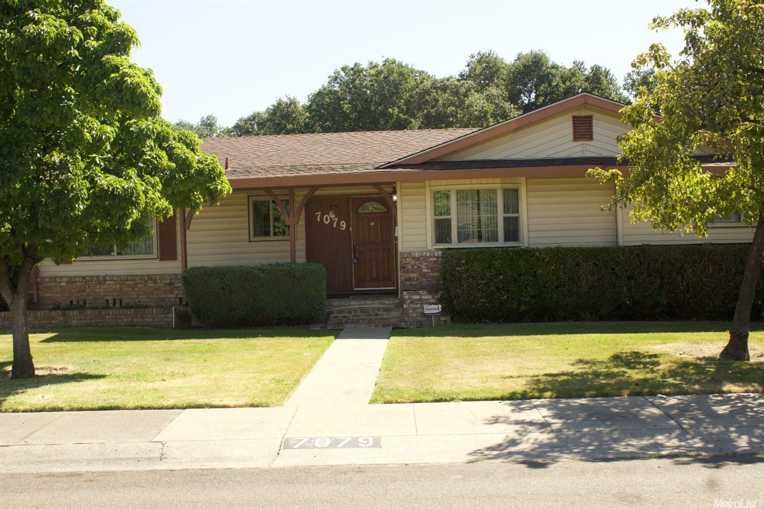 Property Photo:  7079 Wilshire Circle  CA 95822 