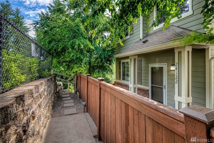 Property Photo:  24122 39th Lane SE  WA 98021 