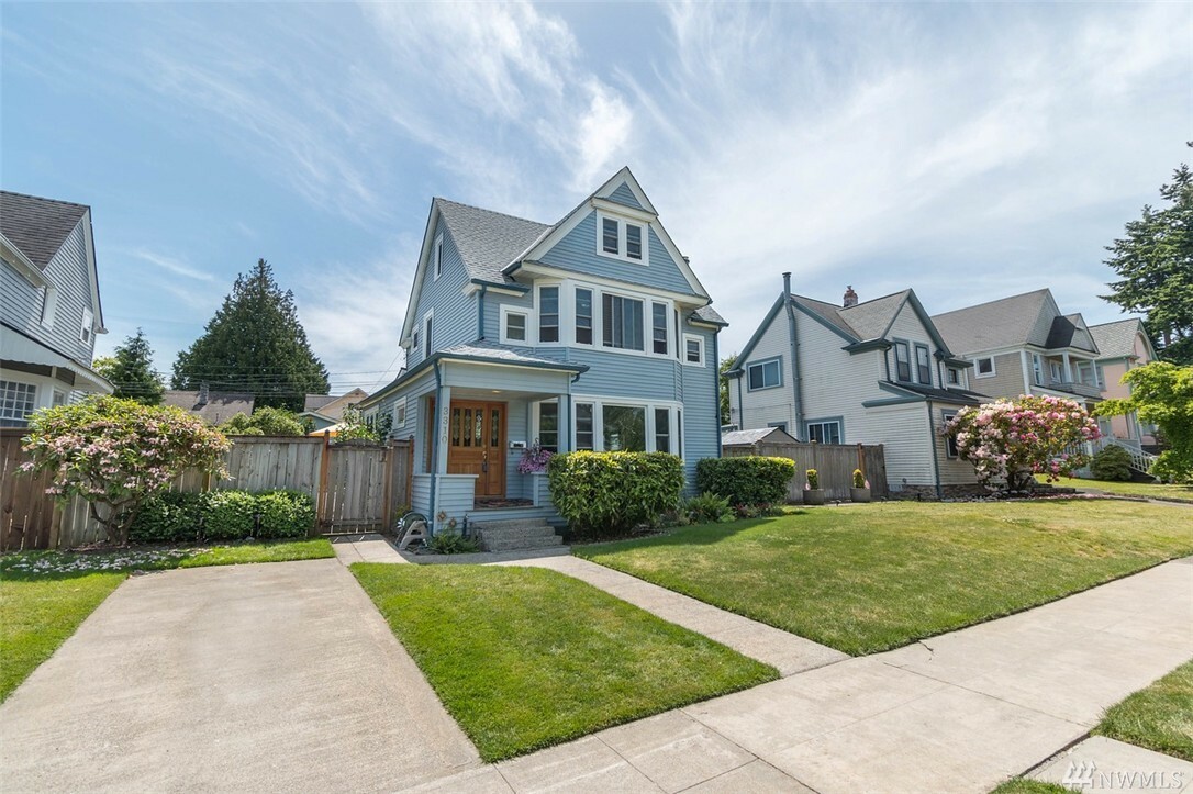 Property Photo:  3310 N 26th St  WA 98407 