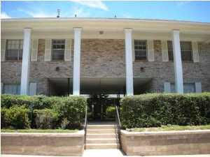 Property Photo: 111 Country Club Drive Unit 111 FL 32578