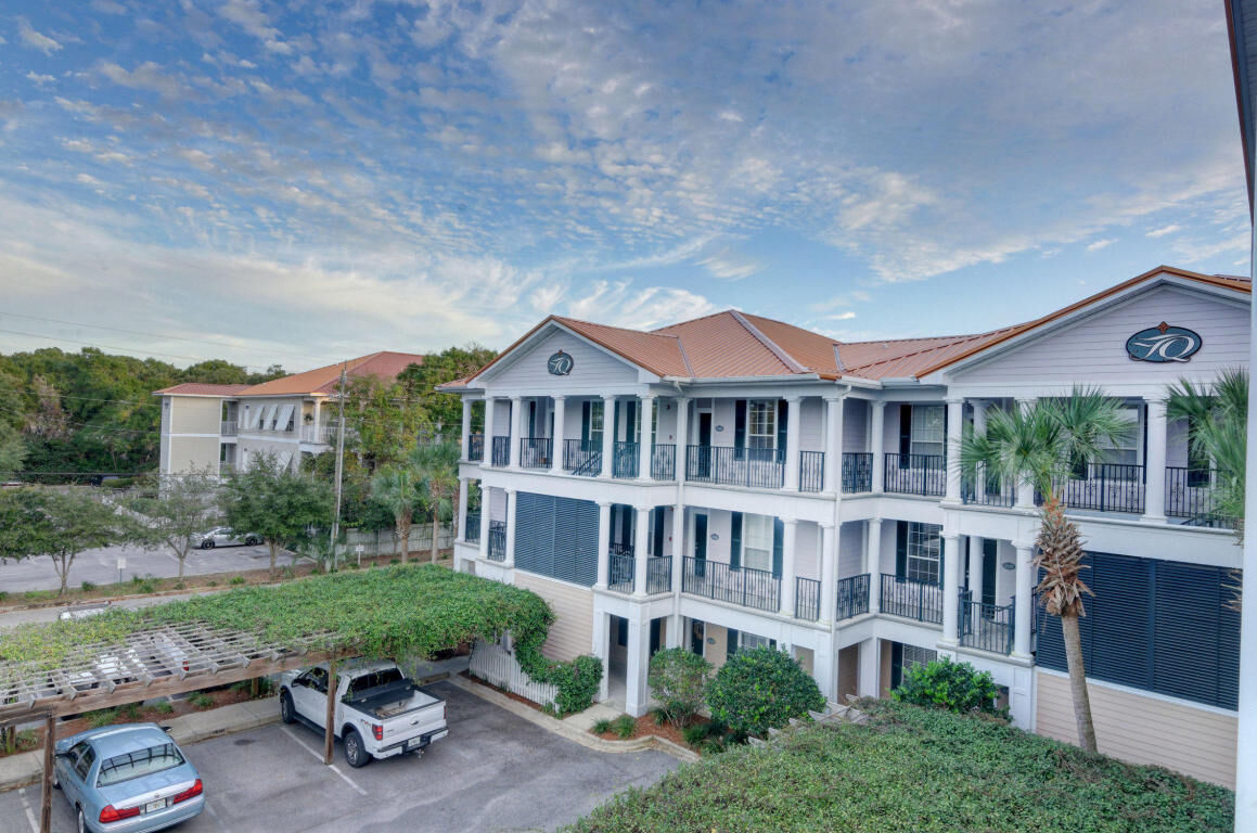 Property Photo: 159 SE Brooks Street Unit 302 FL 32548