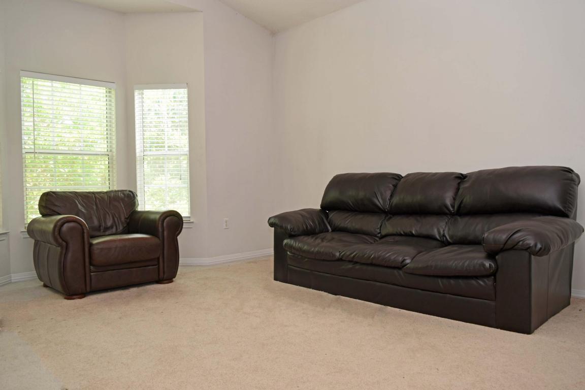Property Photo: 1501 N Partin Drive Apt 218 FL 32578