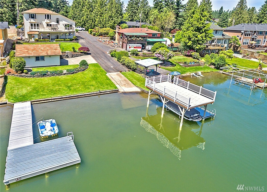 Property Photo:  3327 Deer Island Dr E  WA 98391 