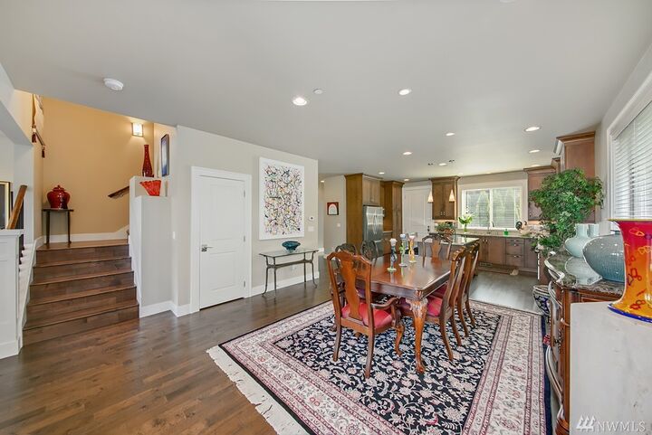 Property Photo: 18 6th St WA 98033