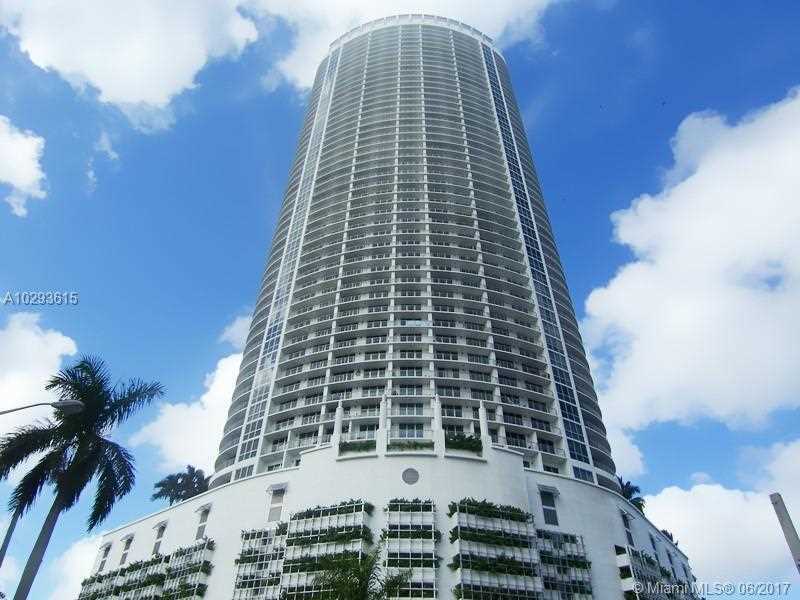 Property Photo:  1750 N Bayshore Dr 4307  FL 33132 