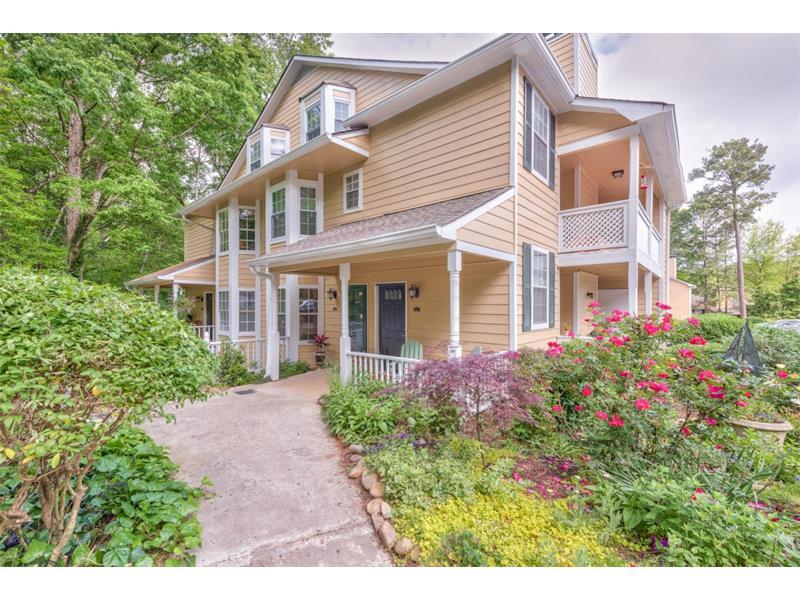 Property Photo:  4000 Riverlook Parkway SE 203   30067 