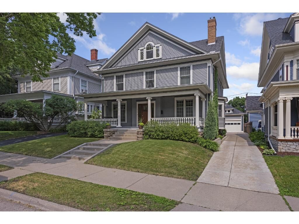 Property Photo:  1809 Fremont Avenue S  MN 55403 