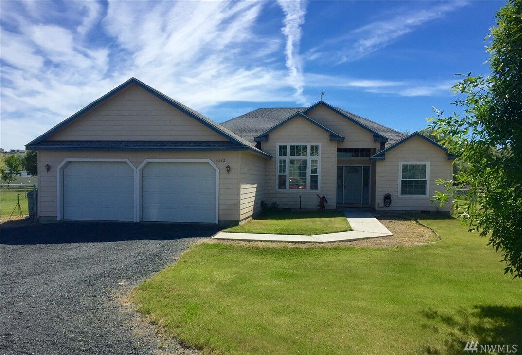 Property Photo:  5063 Crystal Springs Place NE  WA 98837 