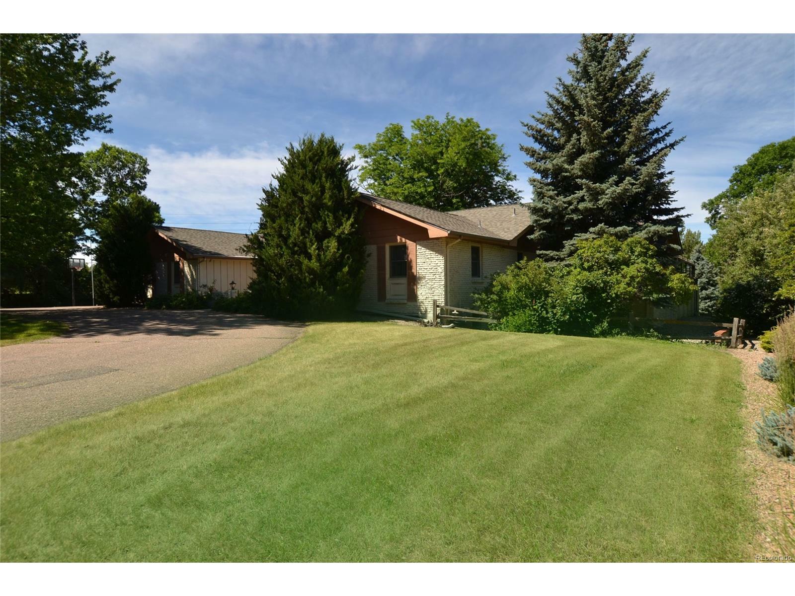 Property Photo: 5607 East Southmoor Circle CO 80111