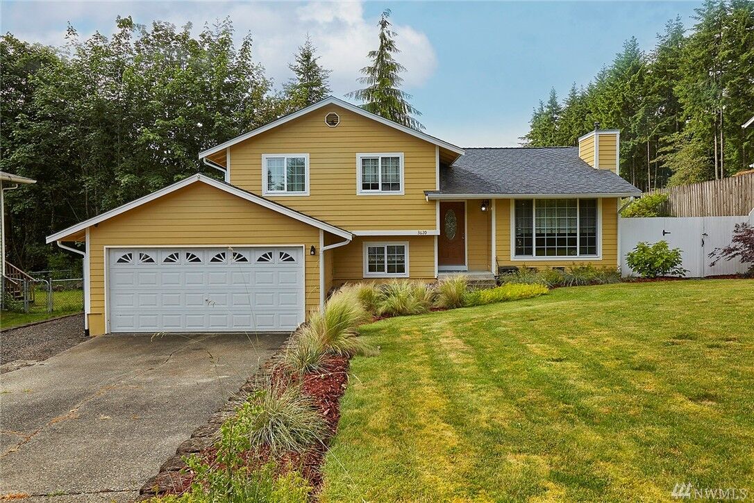 Property Photo:  3620  Westminster Drive SE  WA 98366 