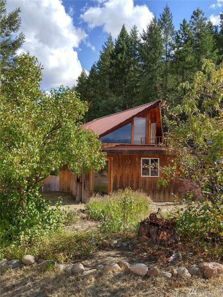 Property Photo:  111 B Twisp River Rd  WA 98856 