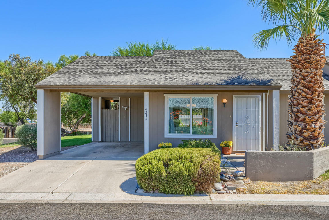 Property Photo:  4234 E Carson Road  AZ 85042 