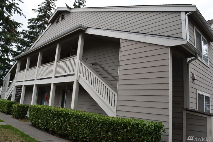 215 100th St SW A201  Everett WA 98204 photo