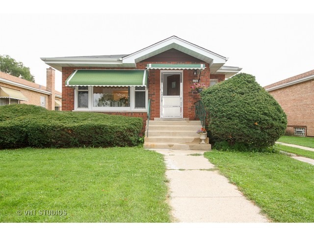 Property Photo:  11747 S Artesian Avenue  IL 60655 