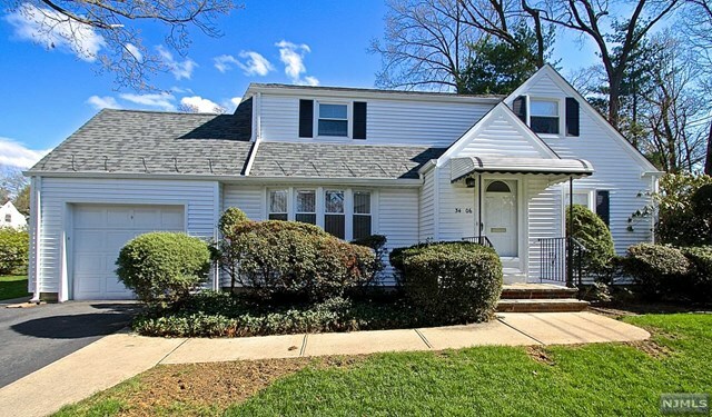 Property Photo:  34-06 Linwood Rd  NJ 07410 