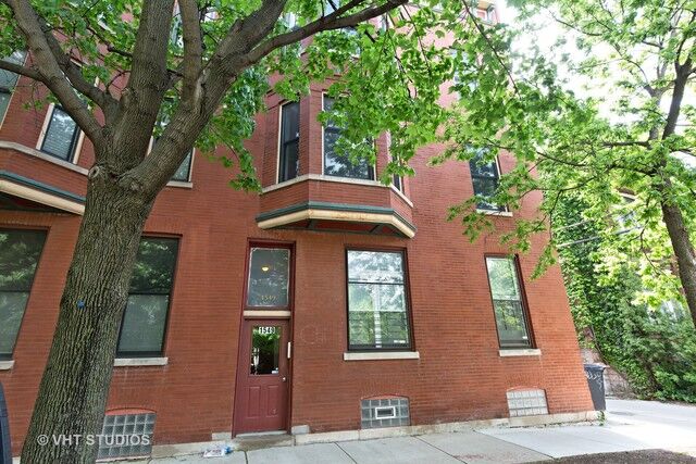 Property Photo: 1549 Bell Avenue 2R IL 60622