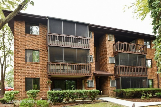 Property Photo:  15129 Quail Hollow Drive 303  IL 60462 