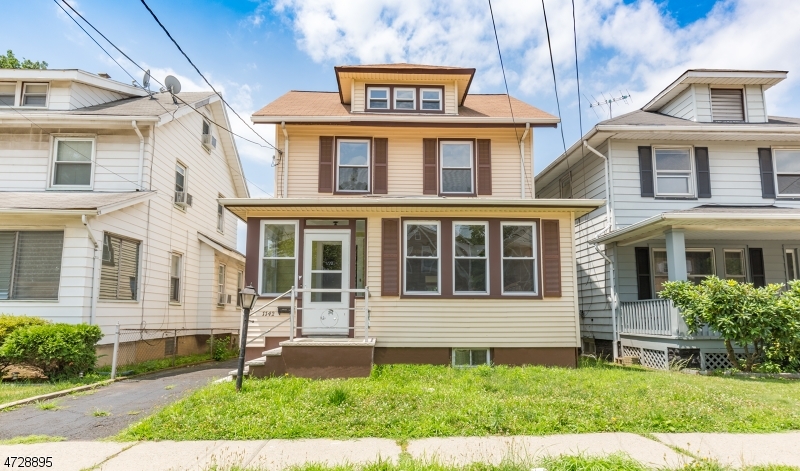 Property Photo:  1142 Bank St  NJ 07205 