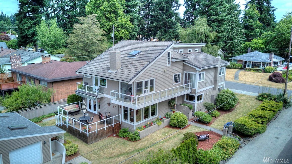 Property Photo:  12203 4th Ave NW  WA 98177 