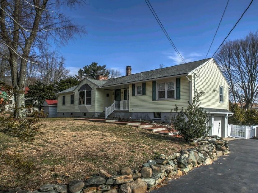 Property Photo:  419 Dogburn Lane  CT 06477 