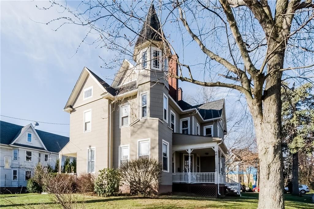 Property Photo:  229-231 Hartford Avenue  CT 06109 