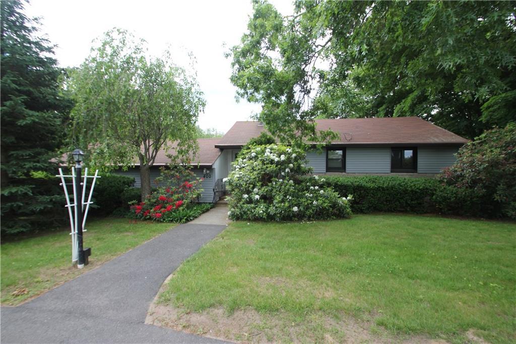 Property Photo:  400 Mapleton Avenue  CT 06078 