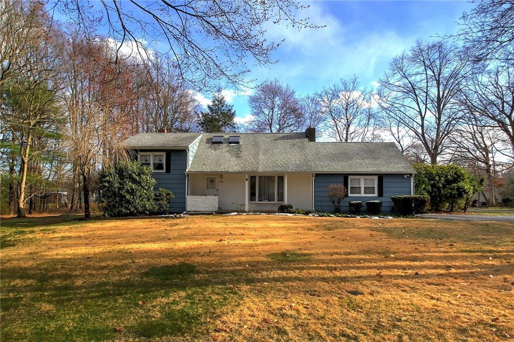 Property Photo:  308 Meetinghouse Lane  CT 06477 