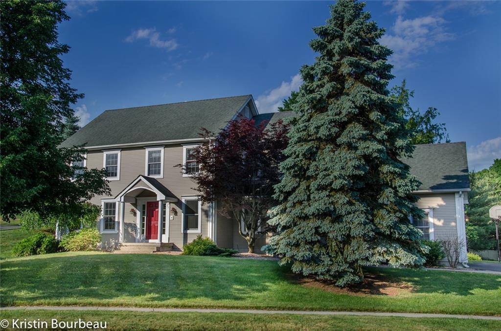 Property Photo:  44 Fairway Crossing  CT 06033 