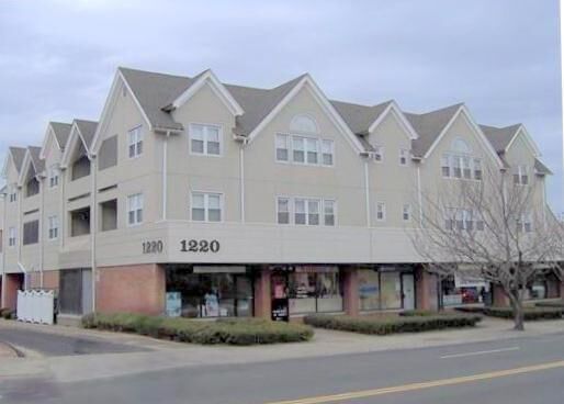 Property Photo:  1220 Whitney Avenue 3F  CT 06517 