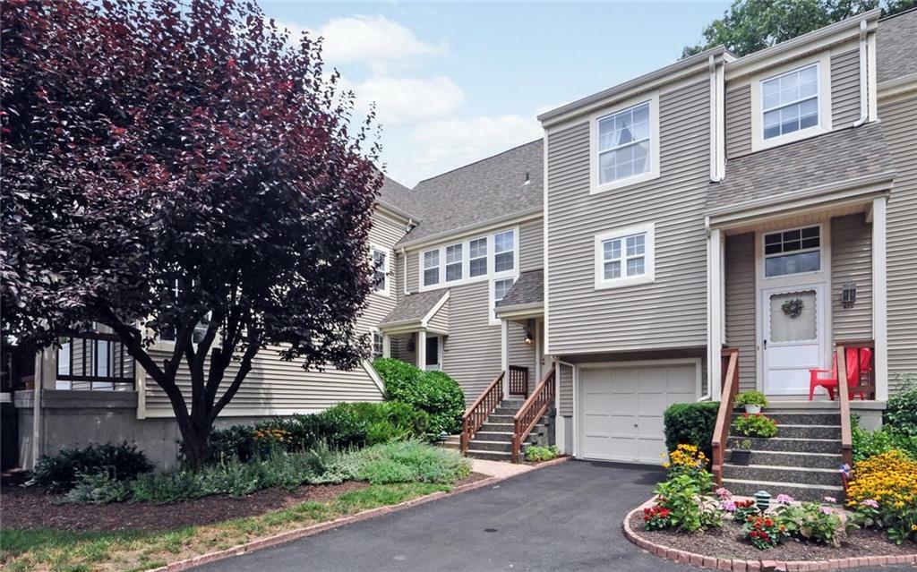 Property Photo: 617 Foxboro Drive 617 CT 06851