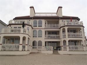 Property Photo:  83 Merwin Avenue 1B  CT 06460 
