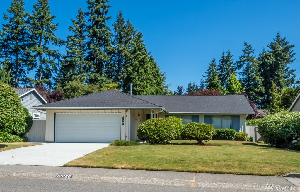 Property Photo:  12220 NE 140 St  WA 98034 