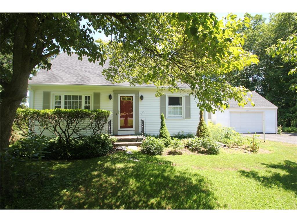 Property Photo: 852 Mapleton Avenue CT 06078