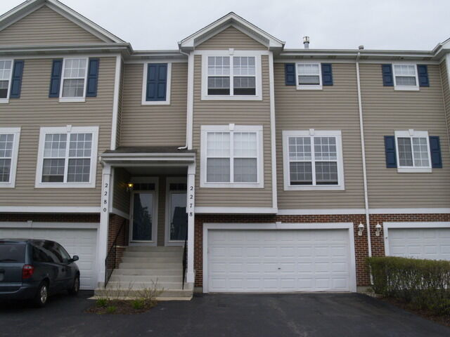 Property Photo:  2278 Hudson Circle 2278  IL 60502 