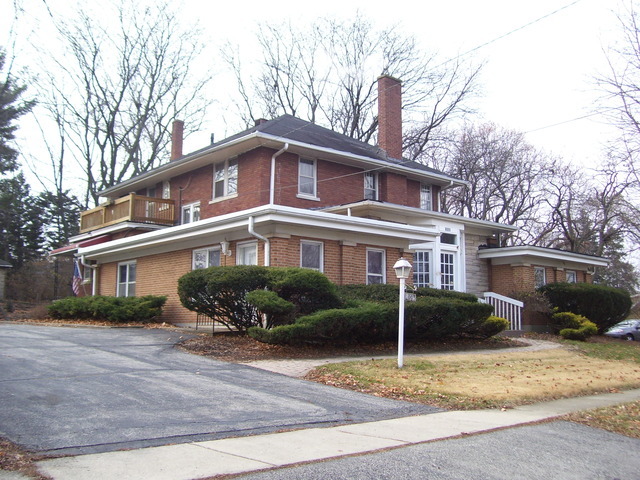 Property Photo: 1005 Division Street IL 60532
