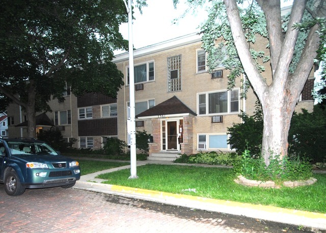 Property Photo:  7301 Dixon Street 3  IL 60130 