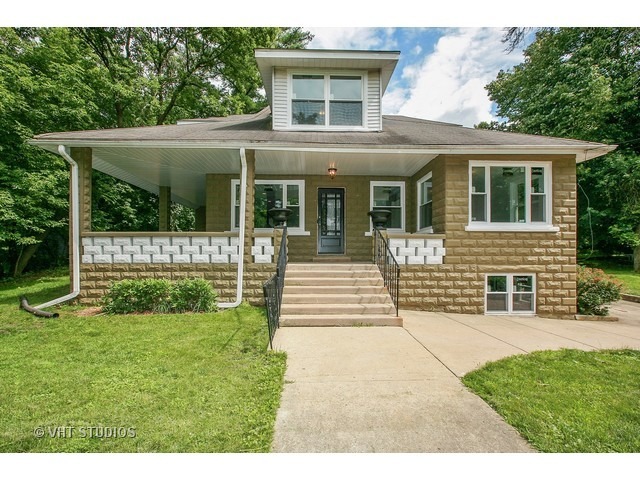 Property Photo: 507 Lincoln Avenue IL 60021