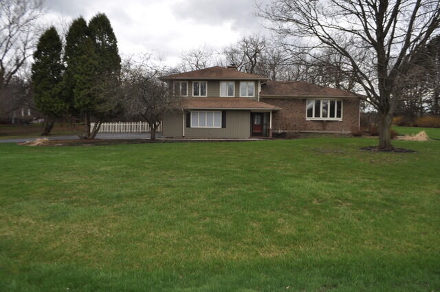 84 Flint Drive  Lake Barrington IL 60010 photo