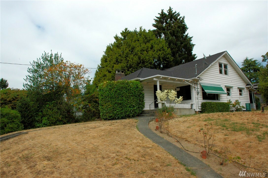 Property Photo:  11030 3rd Ave NW  WA 98177 