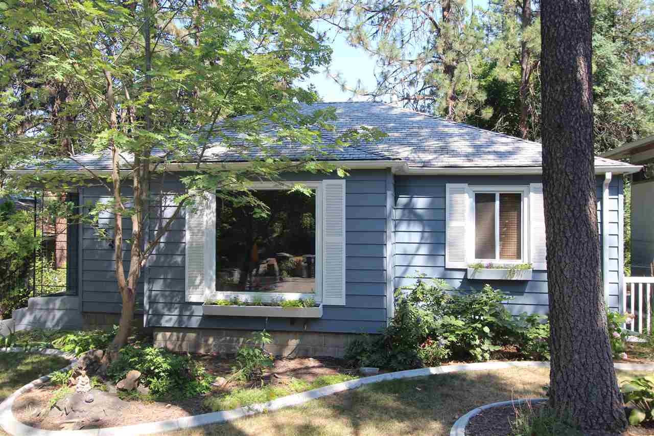 Property Photo:  1124 W 17th Ave  WA 99203 