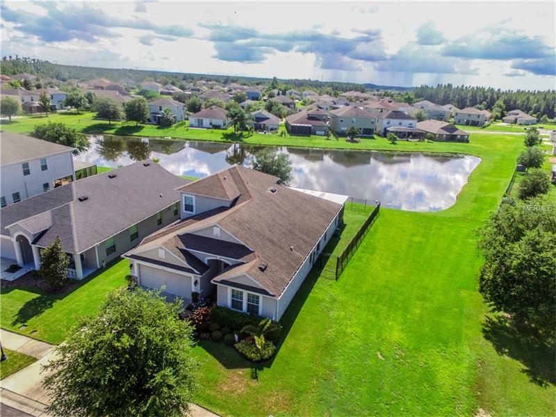 Property Photo: 4135 Warwick Hills Drive FL 33543
