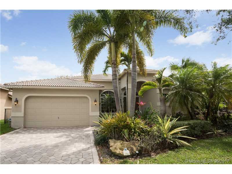 Property Photo:  1208 Iris Ct  FL 33326 