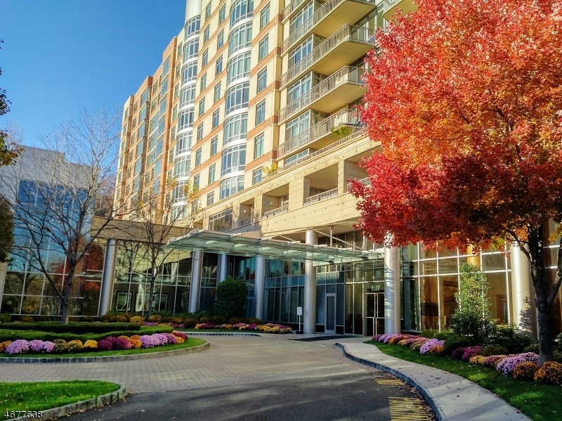 Property Photo: 8100 River Rd 613 NJ 07047