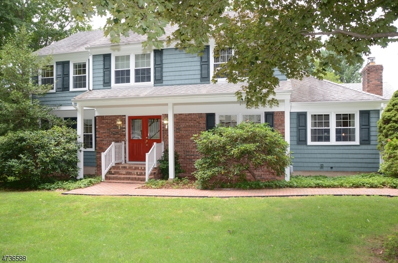 Property Photo:  5 Dorchester Rd  NJ 08801 