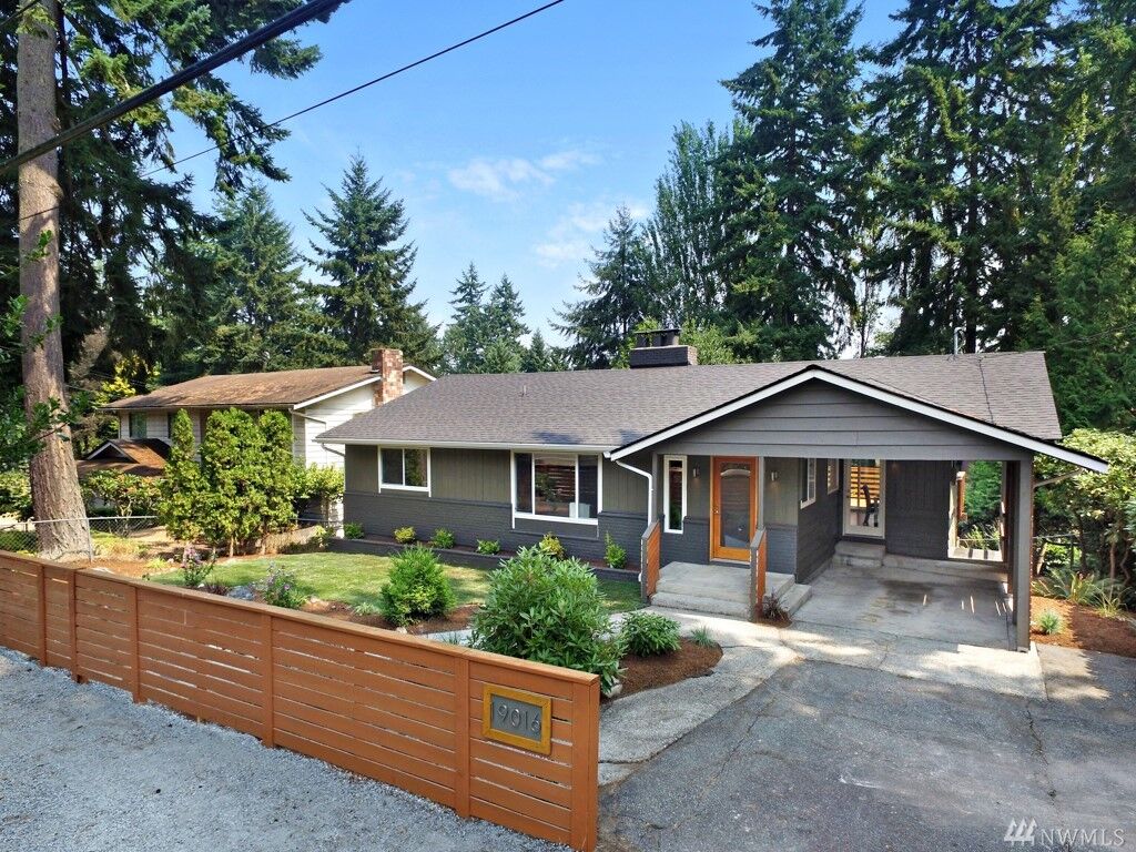 Property Photo:  19016 Firlands Wy N  WA 98133 