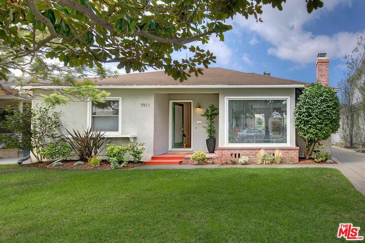 7911 Stewart Ave  Los Angeles CA 90045 photo