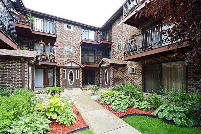 Property Photo: 3605 N Narragansett Avenue 305 IL 60634